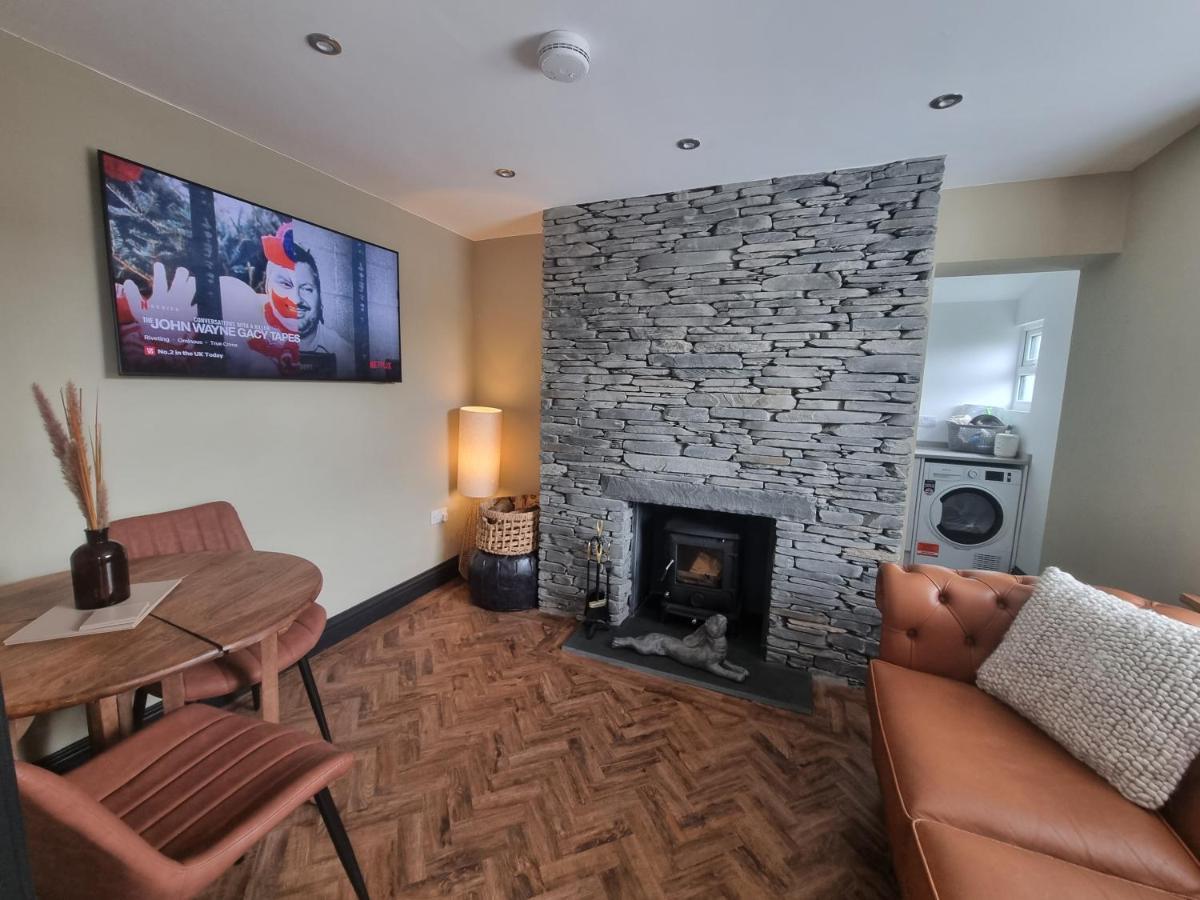 Luxurious Cottage With Hot Tub, Lake District Duddon Bagian luar foto
