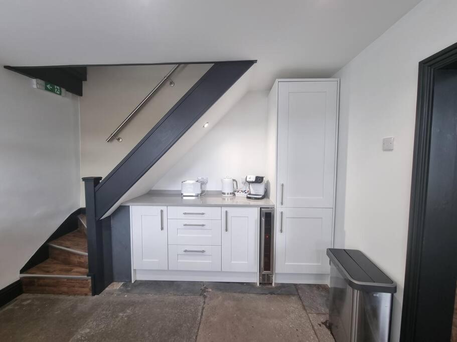 Luxurious Cottage With Hot Tub, Lake District Duddon Bagian luar foto