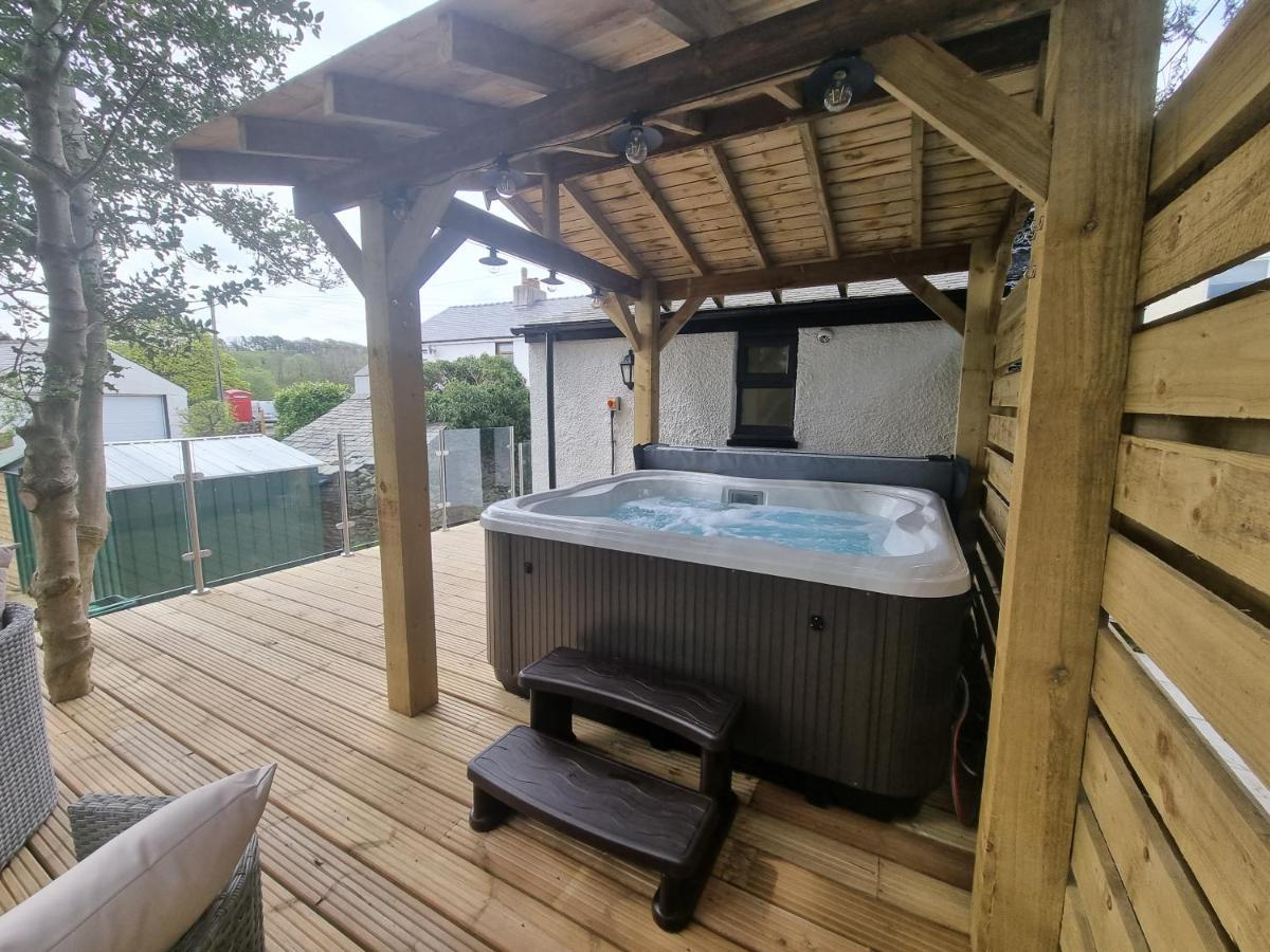 Luxurious Cottage With Hot Tub, Lake District Duddon Bagian luar foto